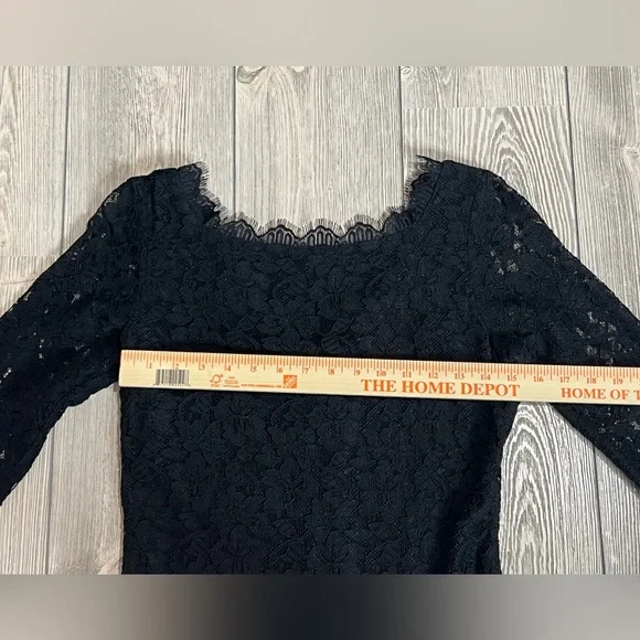 Diane von Furstenberg Lace Sheath Mini Dress Size 6 Black - Picture 4 of 9
